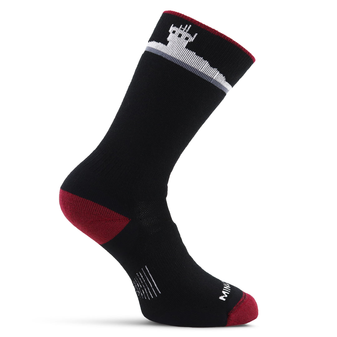 Minus33 partners with Mount Washington Observatory to launch official hiking socks